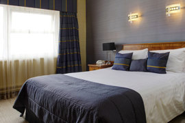 aberavon-beach-hotel-bedrooms-08-83465.jpg