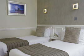 royal-hotel-bedrooms-29-83745.jpg