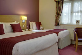 ullesthorpe-court-hotel-bedrooms-27-83849.jpg