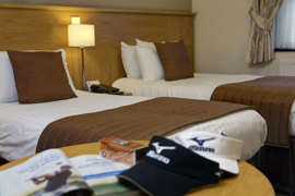 ullesthorpe-court-hotel-bedrooms-39-83849.jpg