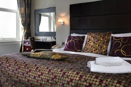 the-hatfield-hotel-bedrooms-01-84206.jpg