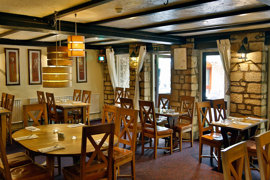 compass-inn-dining-24-83340.jpg