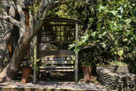 compass-inn-grounds-and-hotel-24-83340.jpg