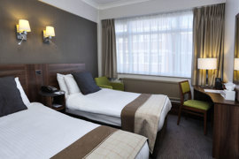 cresta-court-hotel-bedrooms-55-83373.jpg