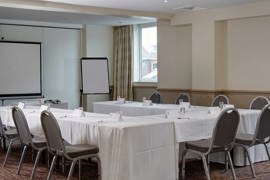 cresta-court-hotel-meeting-space-31-83373.jpg