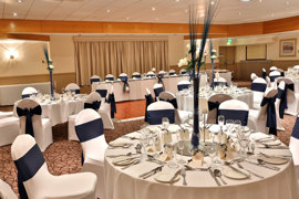 cresta-court-hotel-wedding-events-06-83373.jpg