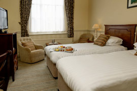lamphey-court-hotel-bedrooms-18-83424.jpg