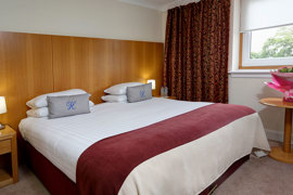 hilcroft-hotel-bedrooms-09-83482.jpg