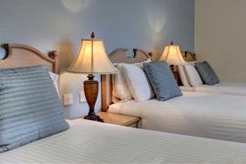manor-hotel-bedrooms-35-83642.jpg