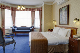 swiss-cottage-hotel-bedrooms-19-83650.jpg