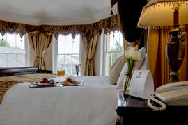 claydon-country-house-hotel-bedrooms-13-83676.jpg