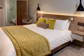 delmere-hotel-bedrooms-31-83683.jpg