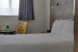 white-house-hotel-bedrooms-24-83770.jpg