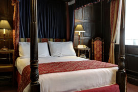 rose-and-crown-hotel-bedrooms-09-83792.jpg