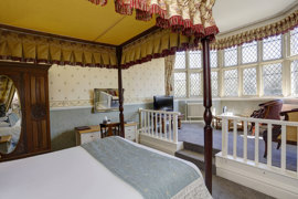 walworth-castle-hotel-bedrooms-19-83869.jpg