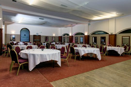 castle-inn-hotel-meeting-space-12-83872.jpg