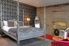lancashire-manor-hotel-bedrooms-05-83923.jpg