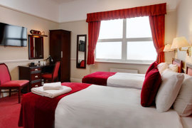 the-hatfield-hotel-bedrooms-05-84206.jpg