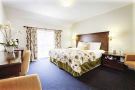wessex-royale-hotel-bedrooms-34-84211.jpg