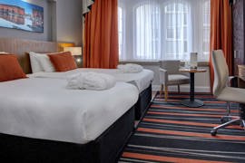 heywood-house-hotel-bedrooms-09-84242.jpg