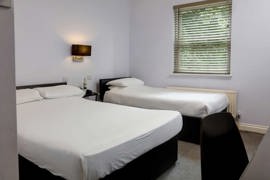sure-hotel-reading-bedrooms-14-84271.jpg