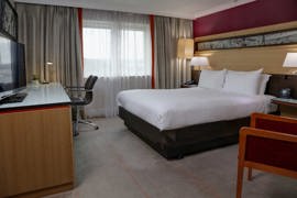 the-quays-hotel-bedrooms-09-84317.jpg