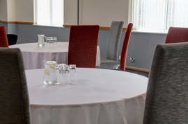 the-quays-hotel-meeting-space-02-84317.jpg