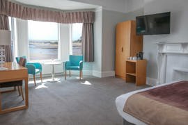 exmouth-beach-hotel-bedrooms-11-84344.jpg