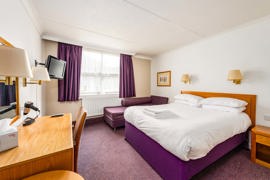 milestone-peterborough-hotel-bedrooms-01-84350.jpg