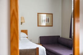 milestone-peterborough-hotel-bedrooms-05-84350.jpg