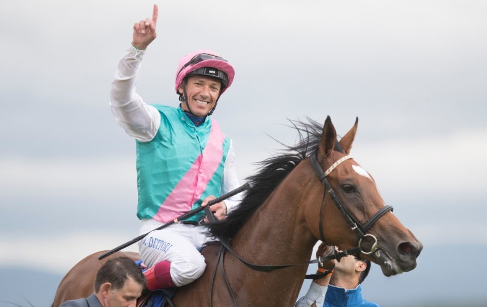 Enable and Frankie Dettori winning LArc Enable and Frankie Dettori winning LArc