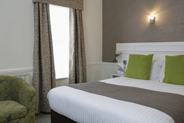 royal-hotel-bedrooms-24-83745.jpg